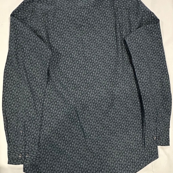 RODD & GUNN Button Down Shirt - Size M - NEW. - Picture 11 of 13